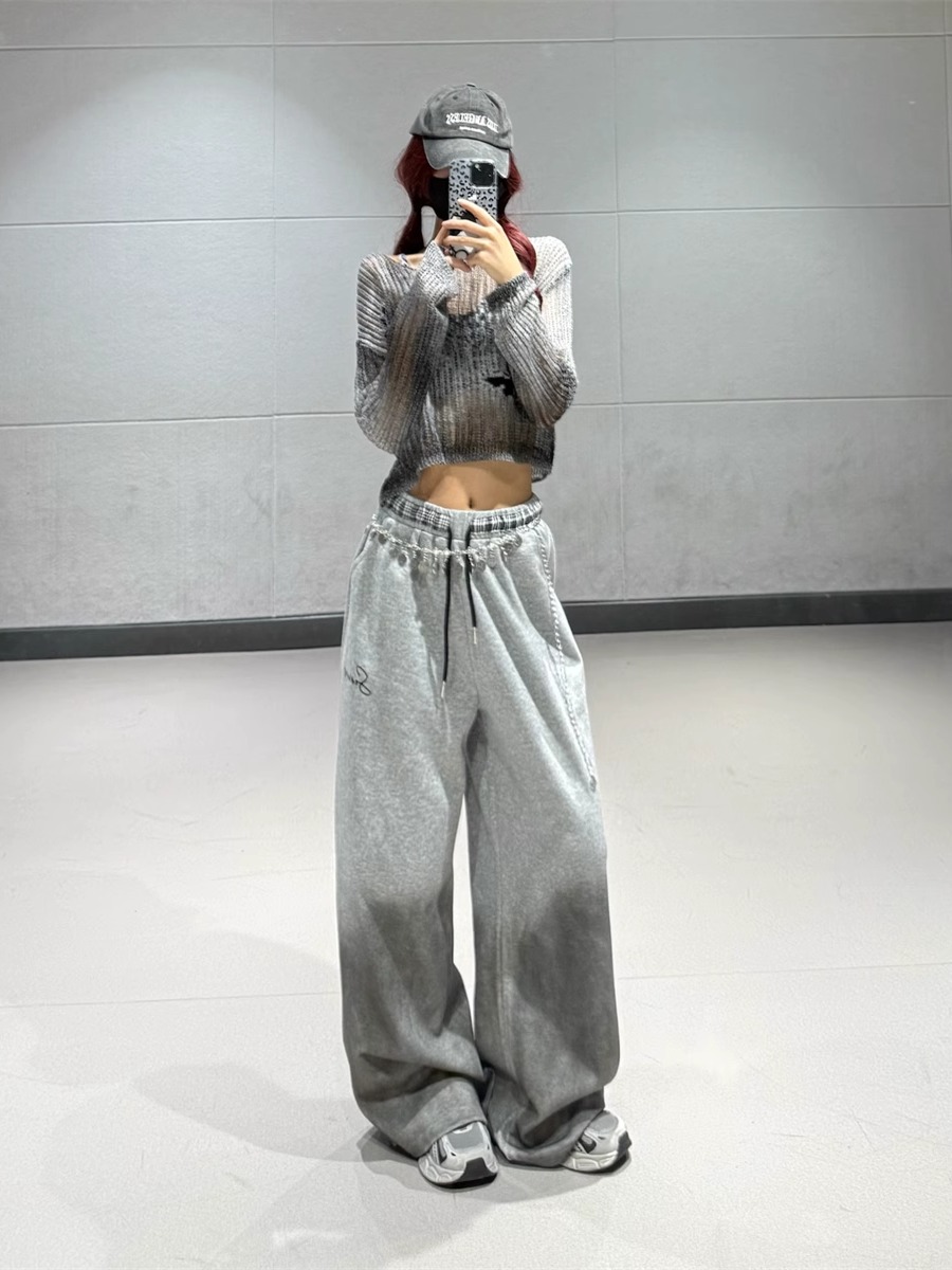 Deep Gray Knitted Short Sweater with Gray Gradient Tie-Dye Wide-Leg Sweatpants Set - Y2K Style Athleisure Outfit Deep Gray Knitted Short Sweater with Gray Gradient Tie-Dye Wide-Leg Sweatpants Set - Y2K Style Athleisure Outfit