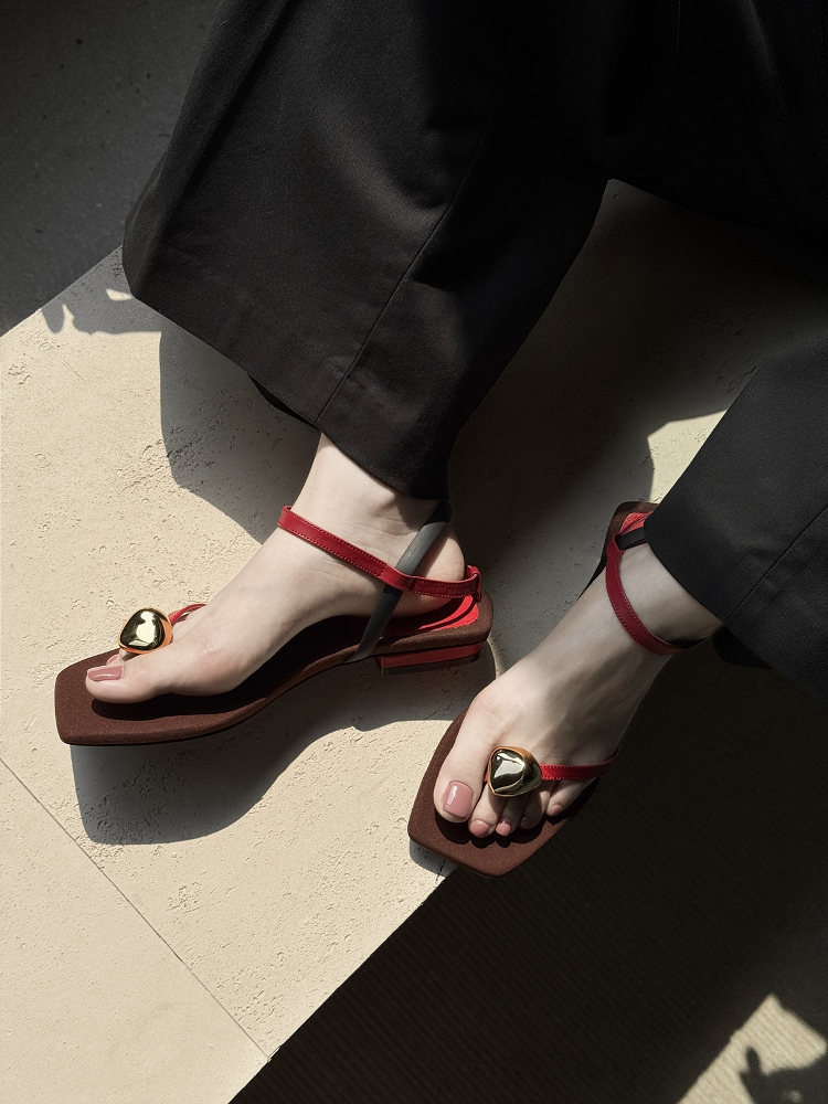 Delicate Straps French Minimalist Metal Buckle Flat Sandals for Women, Toe Post Square Toe Low Heel Summer Shoes 2025