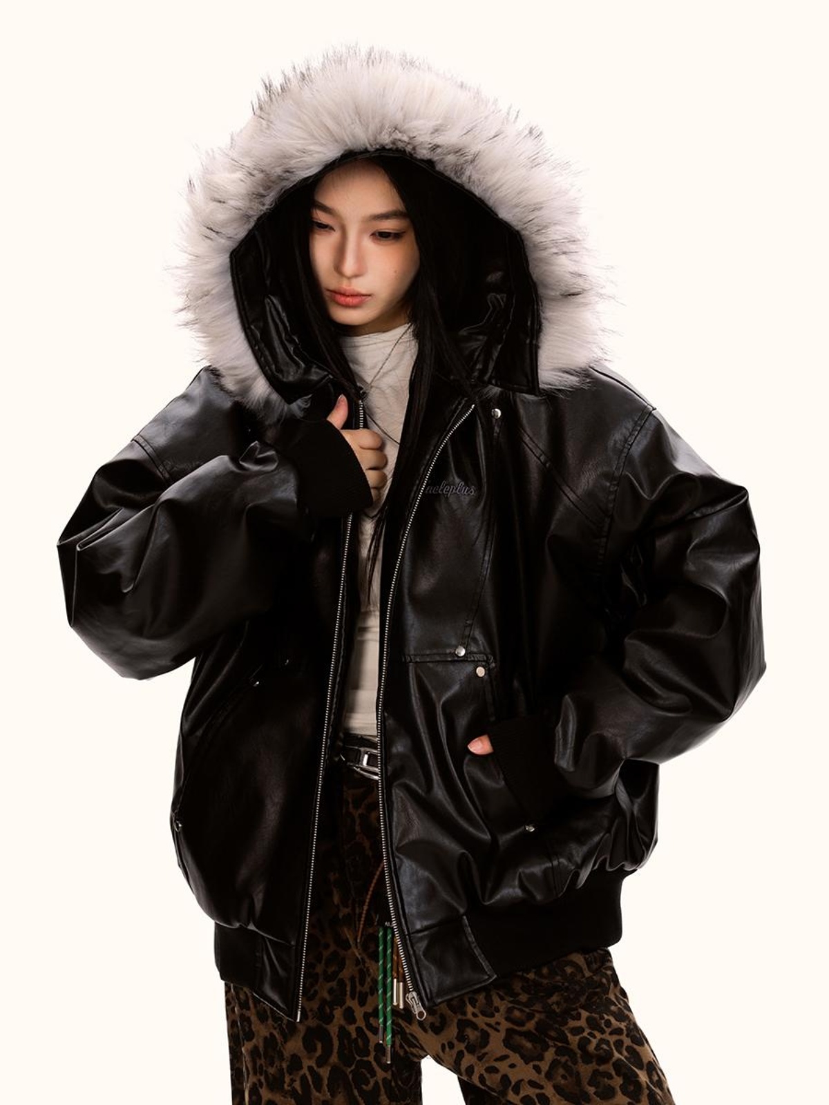 Detachable Fur Collar PU Leather Jacket for Men and Women - Trendy Loose Fit Cotton Coat for Autumn and Winter Fashion Detachable Fur Collar PU Leather Jacket for Men and Women - Trendy Loose Fit Cotton Coat for Autumn and Winter Fashion