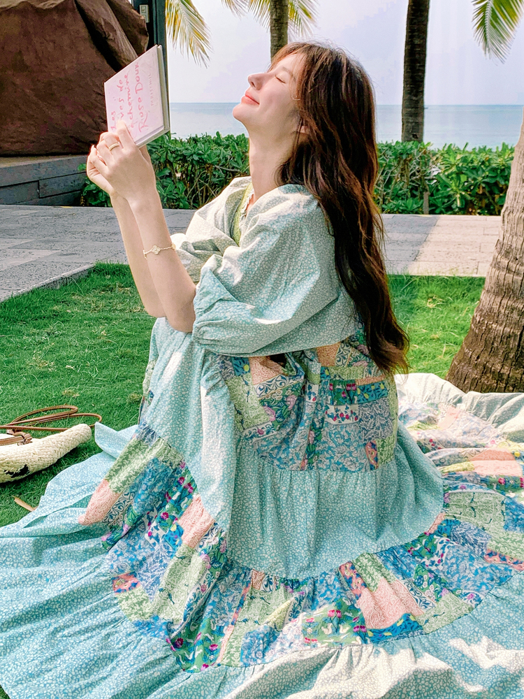 Dopamine Green Floral Patchwork V-Neck Maxi Dress for Women, Unique Loose Fit, Stunning Vacation Ankle-Length Style Dopamine Green Floral Patchwork V-Neck Maxi Dress for Women, Unique Loose Fit, Stunning Vacation Ankle-Length Style