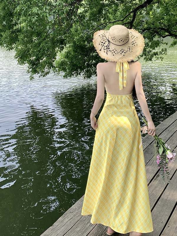 Dopamine Yellow Plaid V-Neck Halter Dress for Women, Long Summer Dress for Beach Vacation, Trendy 90s Style Dopamine Yellow Plaid V-Neck Halter Dress for Women, Long Summer Dress for Beach Vacation, Trendy 90s Style