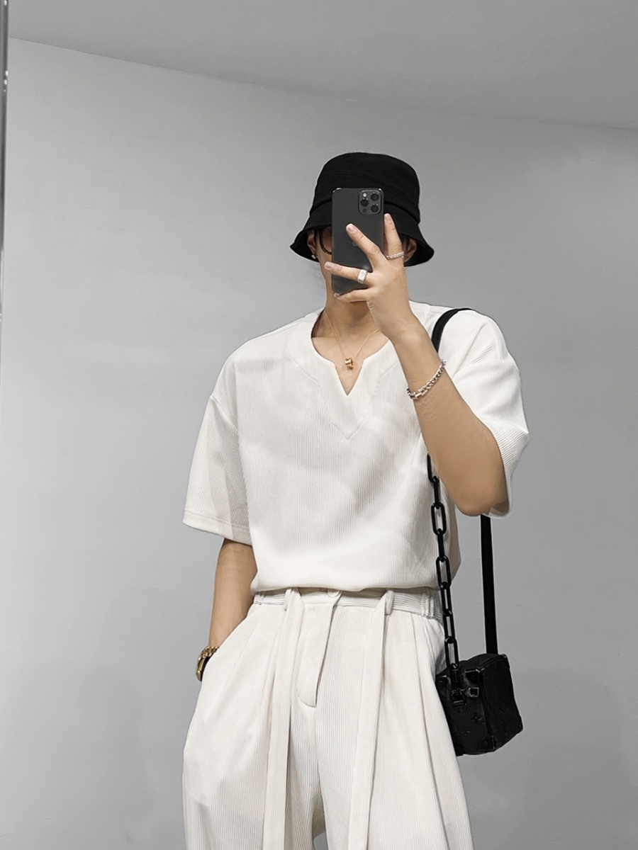 Dragon Dadao V-neck T-shirt and Short Sleeve Wide-leg Pants Set - Lightweight Casual Summer Outfit, Trendy 90s Style Dragon Dadao V-neck T-shirt and Short Sleeve Wide-leg Pants Set - Lightweight Casual Summer Outfit, Trendy 90s Style