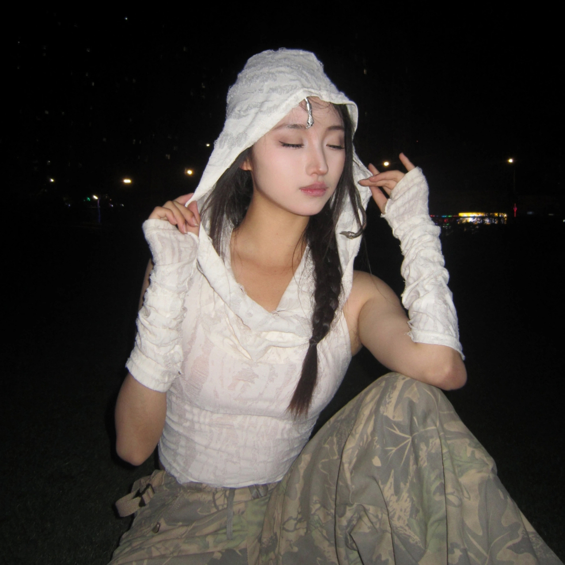 Dune Wasteland Windbreaker Hoodie for Women - K-Pop Inspired Performance Outfit, Jazz Dance Base Layer Top Dune Wasteland Windbreaker Hoodie for Women - K-Pop Inspired Performance Outfit, Jazz Dance Base Layer Top