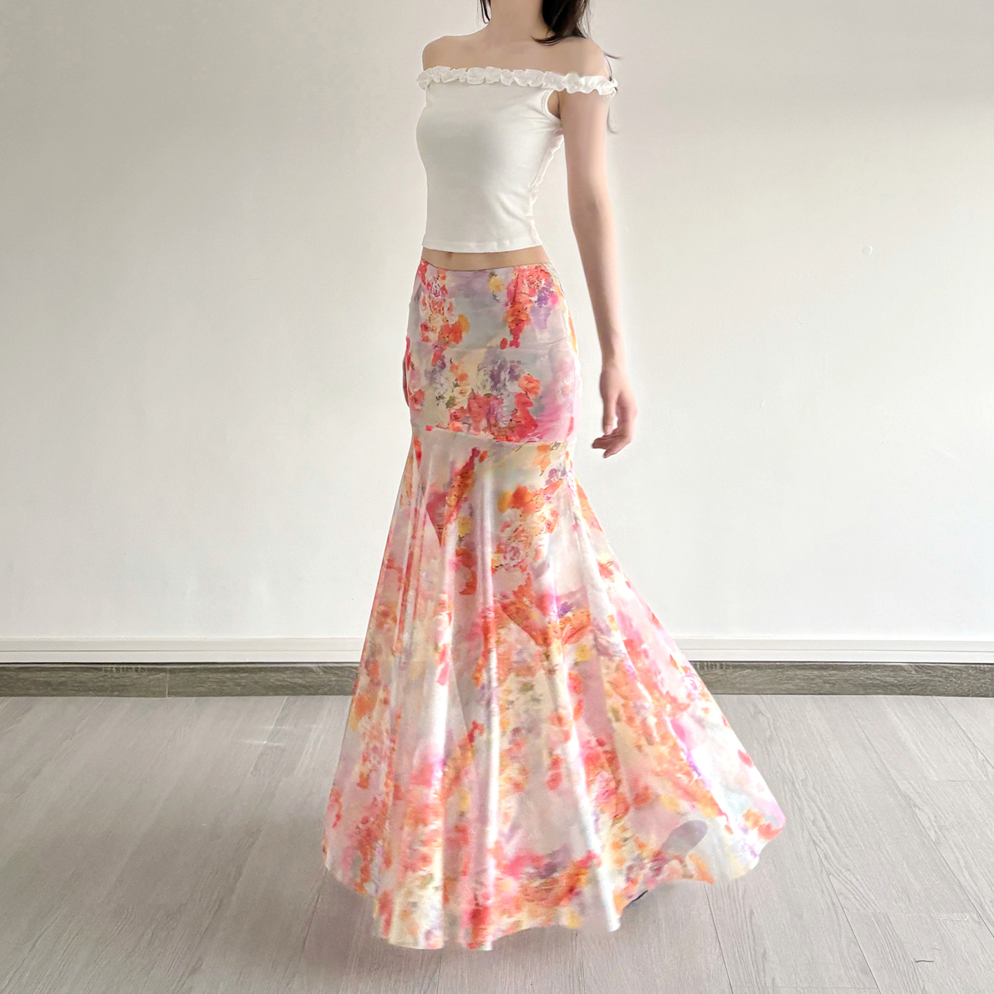Eden Garden Romantic Oil Painting Style Half Skirt, Low Waist Flowing Long Skirt for Summer, Vibrant Dopamine Colors, Boho Chic Fashion Eden Garden Romantic Oil Painting Style Half Skirt, Low Waist Flowing Long Skirt for Summer, Vibrant Dopamine Colors, Boho Chic Fashion
