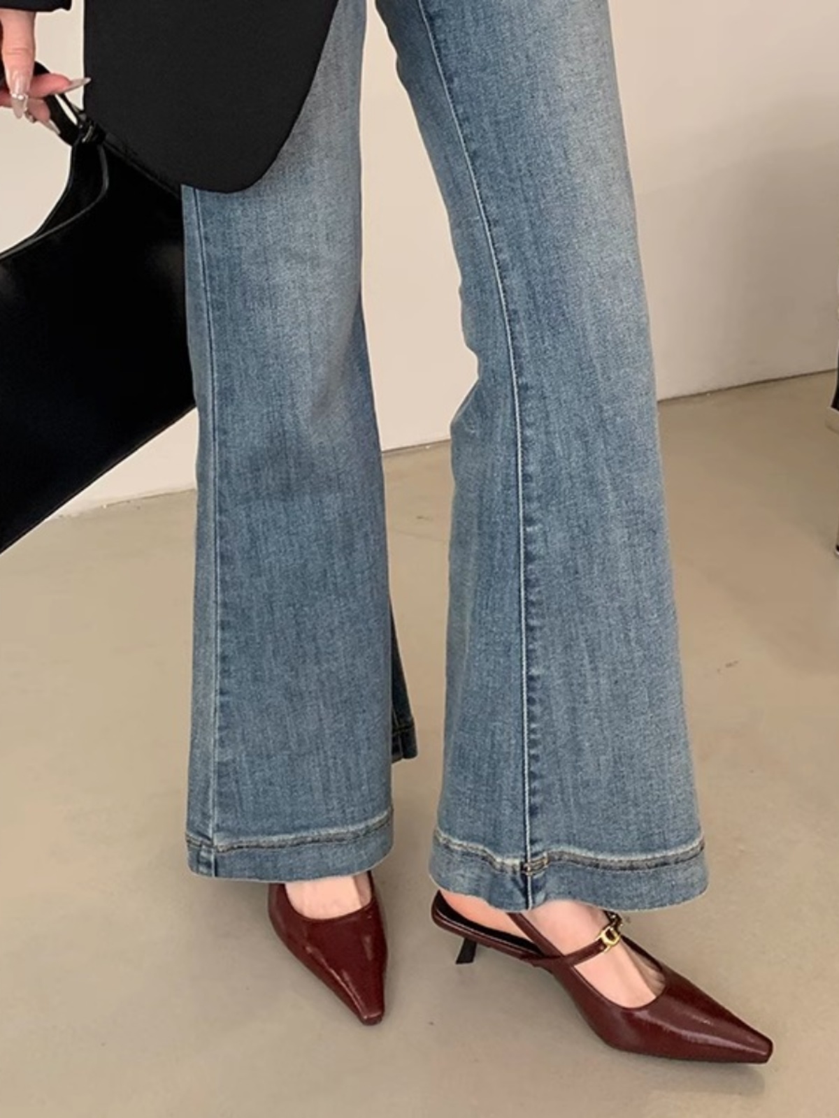 Elegant Black Pointed-Toe High-Heeled Shoes for Women - French Style Closed-Toe Sandals for Spring 2025 Elegant Black Pointed-Toe High-Heeled Shoes for Women - French Style Closed-Toe Sandals for Spring 2025