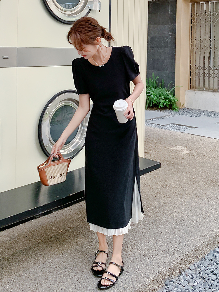 Elegant Black Puff Sleeve Dress for Women - Summer 2025 High-End Waist-Cinching Long Skirt in Unique, Mature Style Elegant Black Puff Sleeve Dress for Women - Summer 2025 High-End Waist-Cinching Long Skirt in Unique, Mature Style