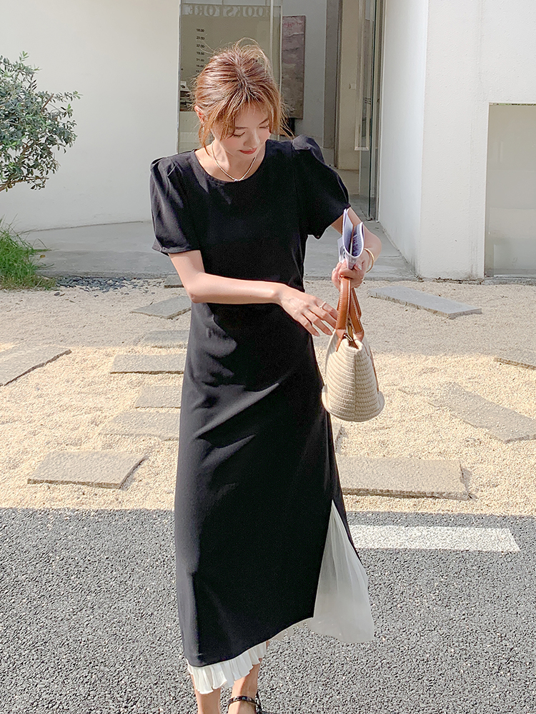 Elegant Black Puff Sleeve Dress for Women - Summer 2025 High-End Waist-Cinching Long Skirt in Unique, Mature Style Elegant Black Puff Sleeve Dress for Women - Summer 2025 High-End Waist-Cinching Long Skirt in Unique, Mature Style