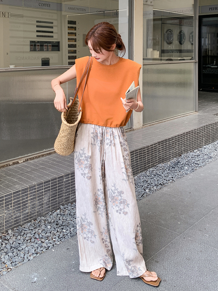 Elegant Flutter Sleeve Two-Piece Set with Wide-Leg Pants - Women's Summer Outfit, High-End Style, Trendy and Chic Elegant Flutter Sleeve Two-Piece Set with Wide-Leg Pants - Women's Summer Outfit, High-End Style, Trendy and Chic