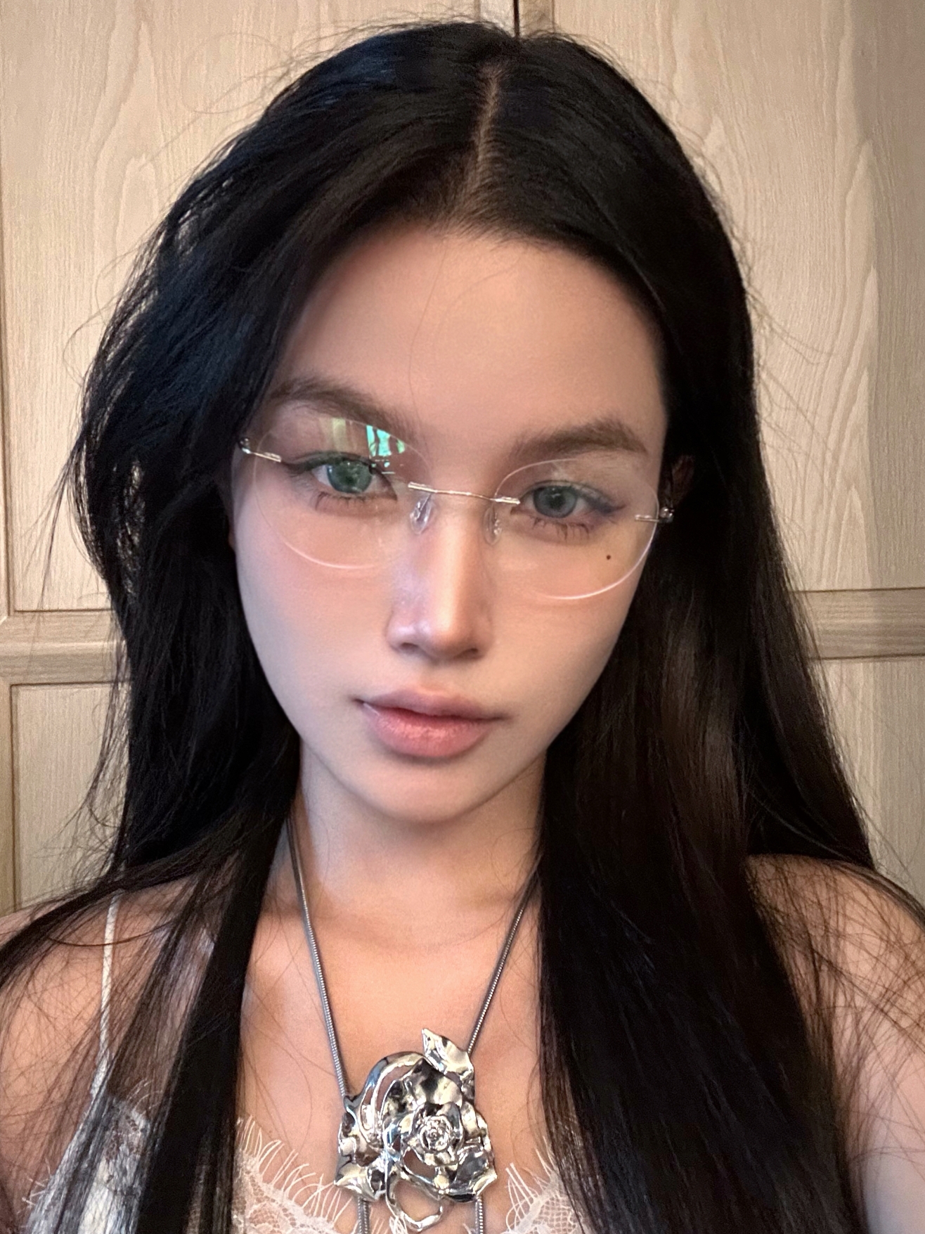 Elegant Frameless Oval Ultra-Light Anti-Blue Light Prescription Glasses for Women - Chic and Sophisticated Style