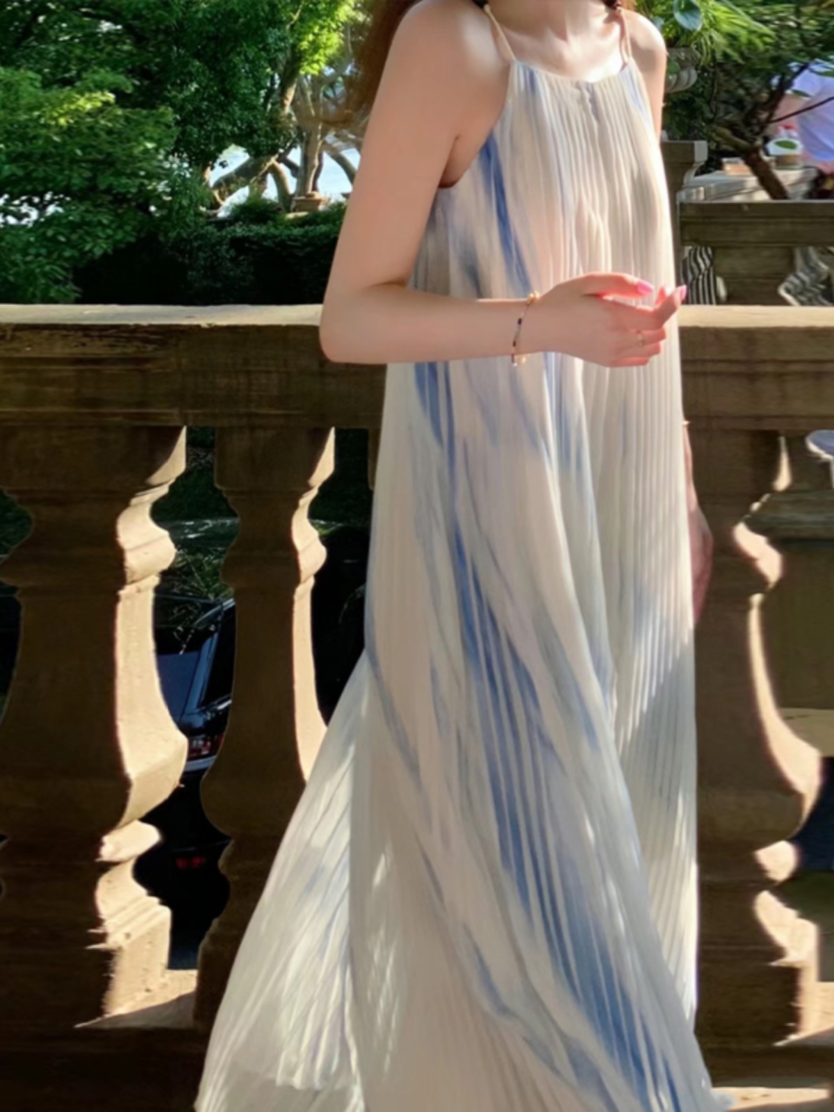 Elegant French-Style Blue Gradient Tie-Dye Spaghetti Strap Dress for Women - Ultra-Fairy Summer Beach Vacation Fashion, Long Wave Dress