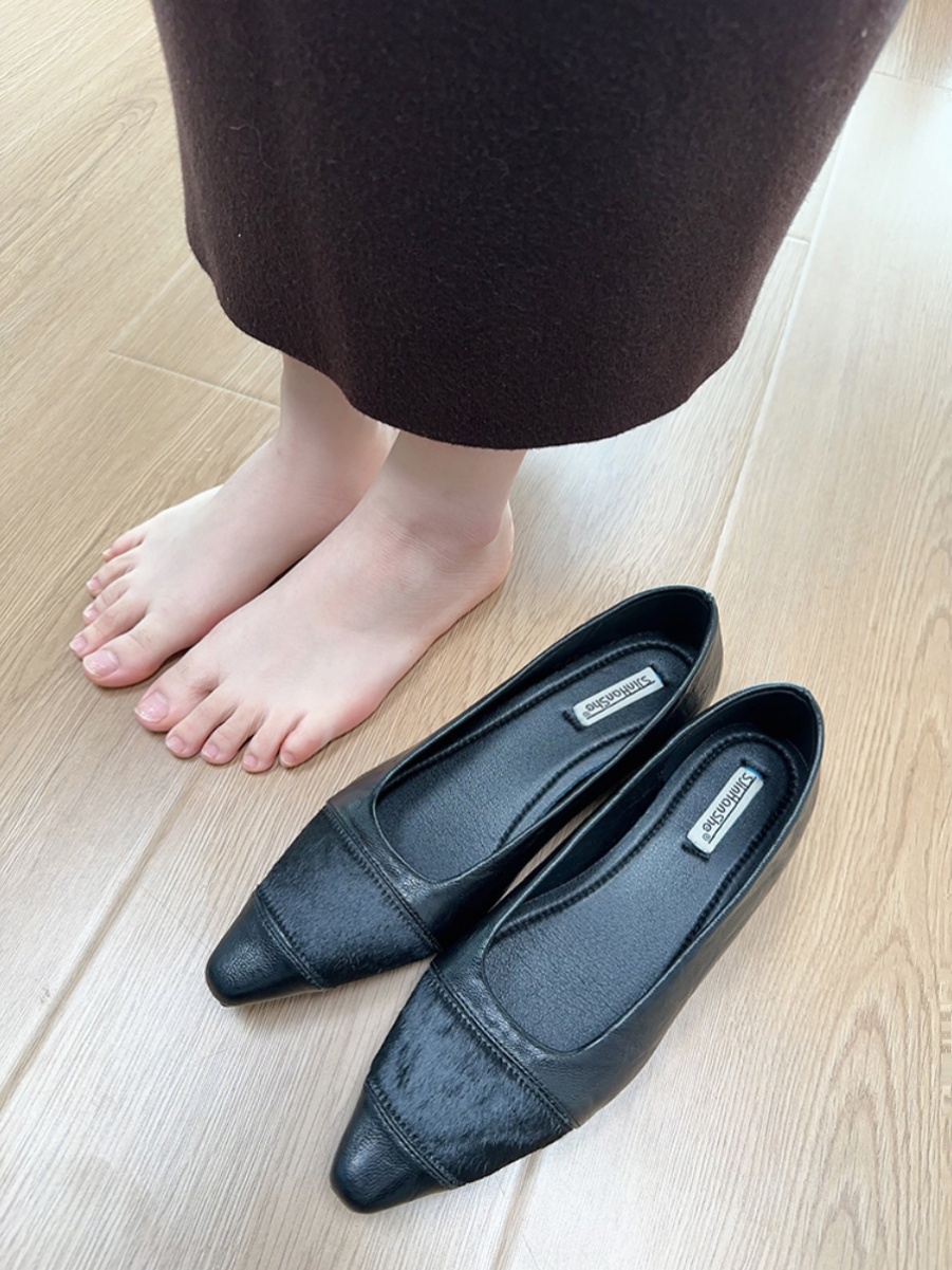 Elegant French-style High-End Women's Mary Jane Shoes, Pointed Toe, Shallow Mouth, Spring 2025 Commuting & Evening Wear Elegant French-style High-End Women's Mary Jane Shoes, Pointed Toe, Shallow Mouth, Spring 2025 Commuting & Evening Wear