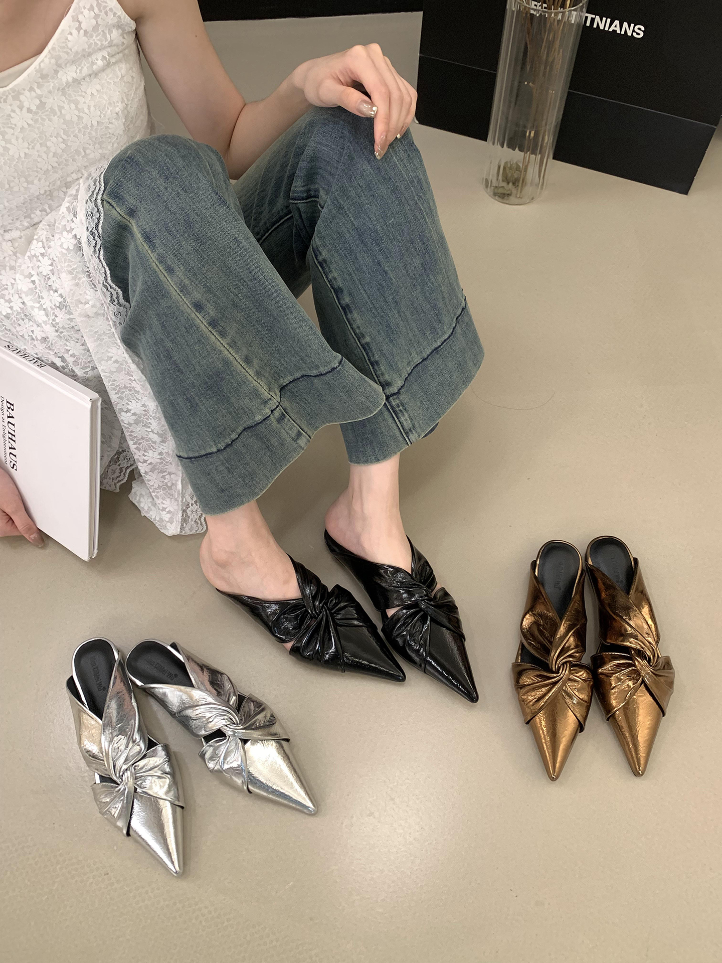 Elegant French-Style Pointed-Toe Sandals for Women - Versatile Comfortable Mules for Summer 2025, Chic and Stylish Footwear Elegant French-Style Pointed-Toe Sandals for Women - Versatile Comfortable Mules for Summer 2025, Chic and Stylish Footwear