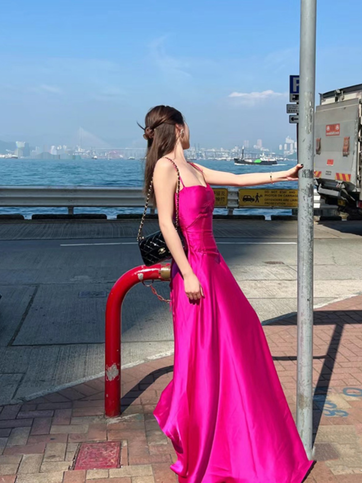 Elegant French-Style Spaghetti Strap Fishtail Evening Dress for Women, Long Birthday Party Gown, High-End Niche Design Elegant French-Style Spaghetti Strap Fishtail Evening Dress for Women, Long Birthday Party Gown, High-End Niche Design