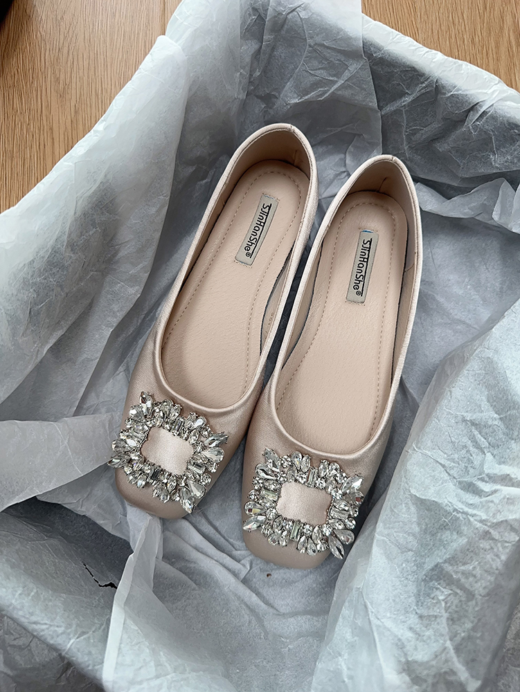 Elegant French-Style Women's Flats with Rhinestones, Square Toe, Shallow Mouth - High-End Commuting & Evening Shoes for Spring 2025 Elegant French-Style Women's Flats with Rhinestones, Square Toe, Shallow Mouth - High-End Commuting & Evening Shoes for Spring 2025