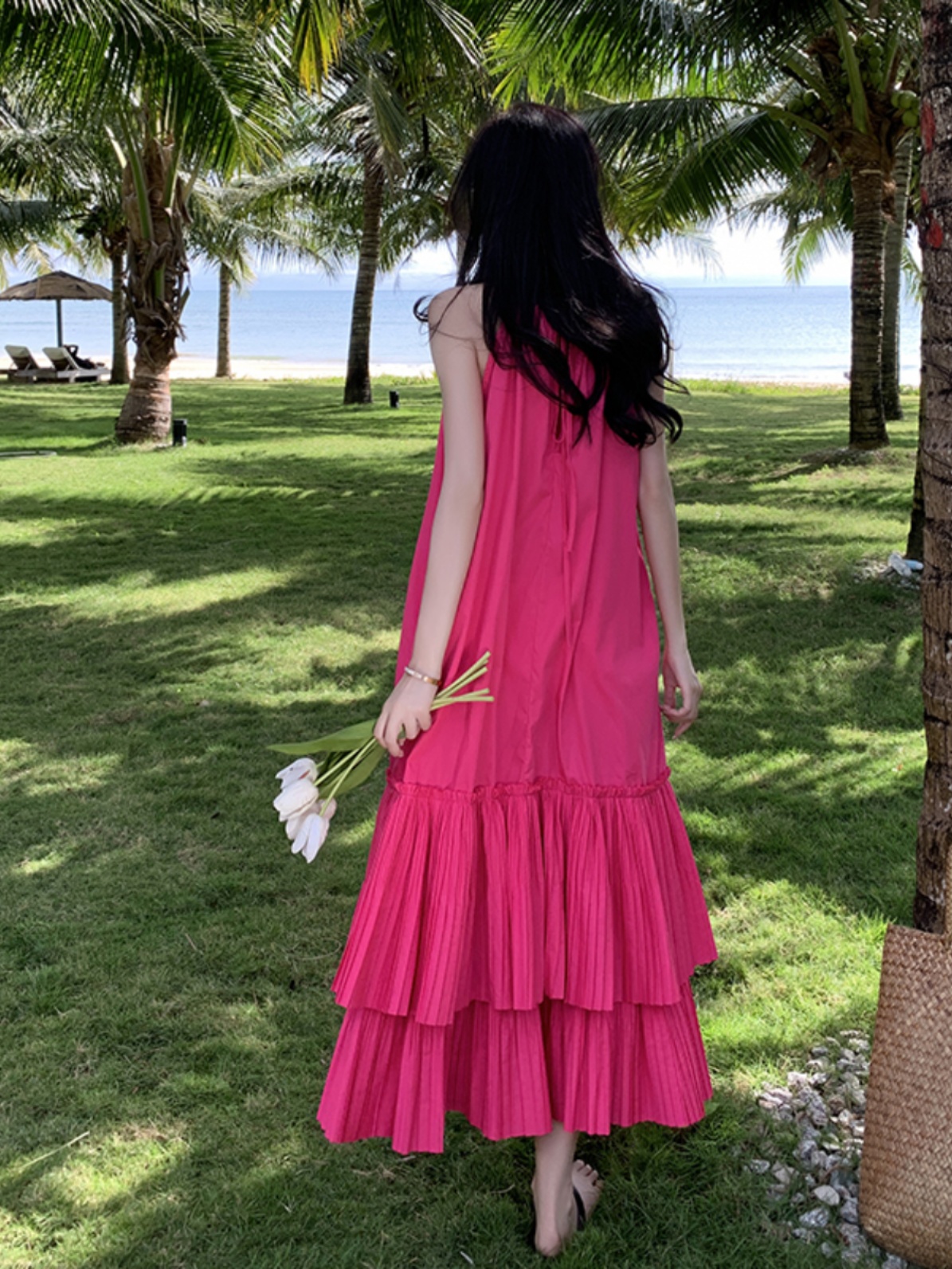 Elegant Fuchsia Spaghetti Strap Pleated Dress for Women - High-End Vacation Style Long Summer Dress for Photo Shoots Elegant Fuchsia Spaghetti Strap Pleated Dress for Women - High-End Vacation Style Long Summer Dress for Photo Shoots