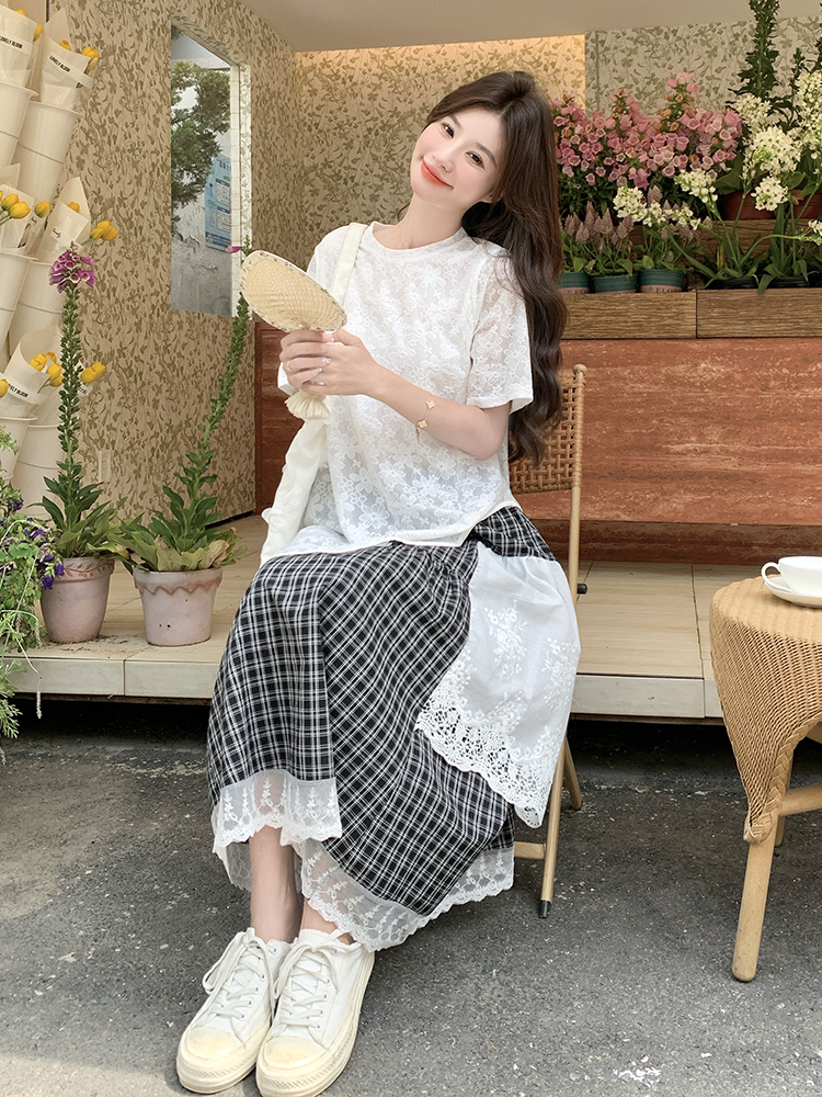 Elegant High-End Lace Short Sleeve Two-Piece Set with Long Skirt for Women - Trendy Summer Outfit, Stylish and Popular Fashion Choice Elegant High-End Lace Short Sleeve Two-Piece Set with Long Skirt for Women - Trendy Summer Outfit, Stylish and Popular Fashion Choice