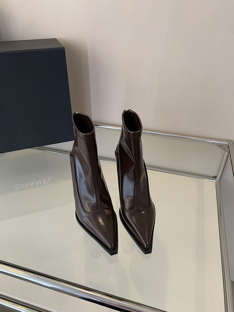 Elegant High-Heeled Pointed Toe Plush White Short Boots for Women - French Slim Style for Autumn Winter 2024