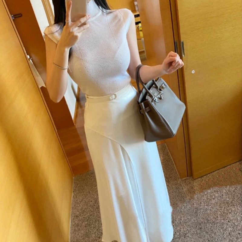 Elegant Korean Style Fitted Half-High Neck Knitted Vest - Versatile Women's Top for Effortless Chic Temperament Elegant Korean Style Fitted Half-High Neck Knitted Vest - Versatile Women's Top for Effortless Chic Temperament