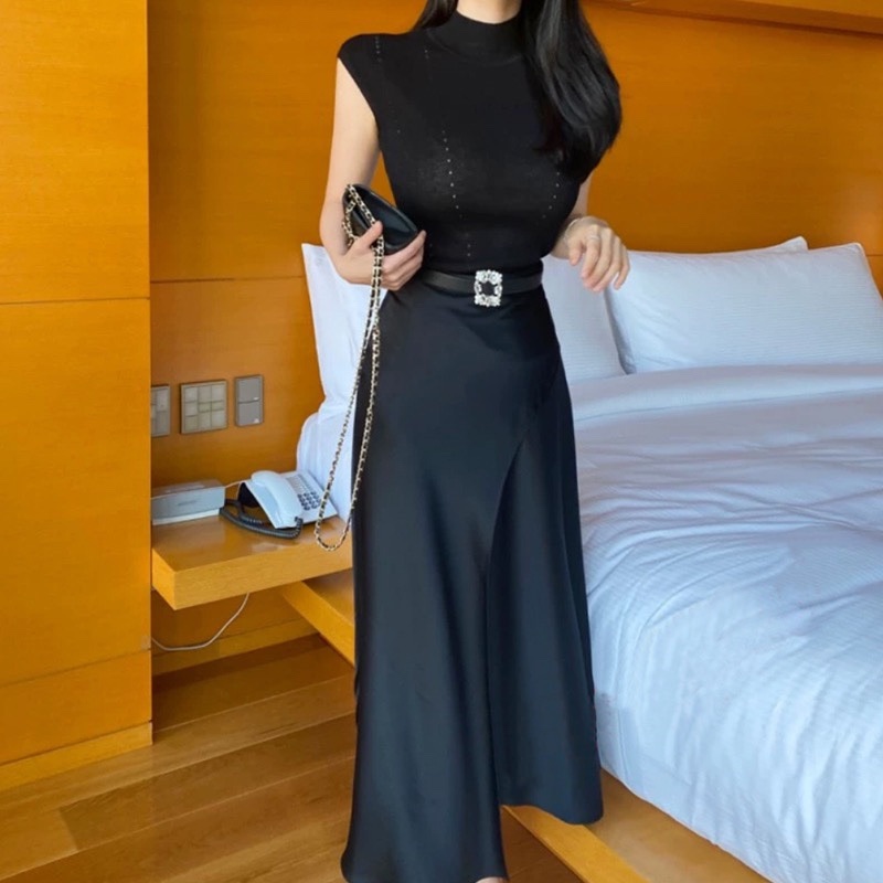 Elegant Korean Style Fitted Half-High Neck Knitted Vest - Versatile Women's Top for Effortless Chic Temperament Elegant Korean Style Fitted Half-High Neck Knitted Vest - Versatile Women's Top for Effortless Chic Temperament