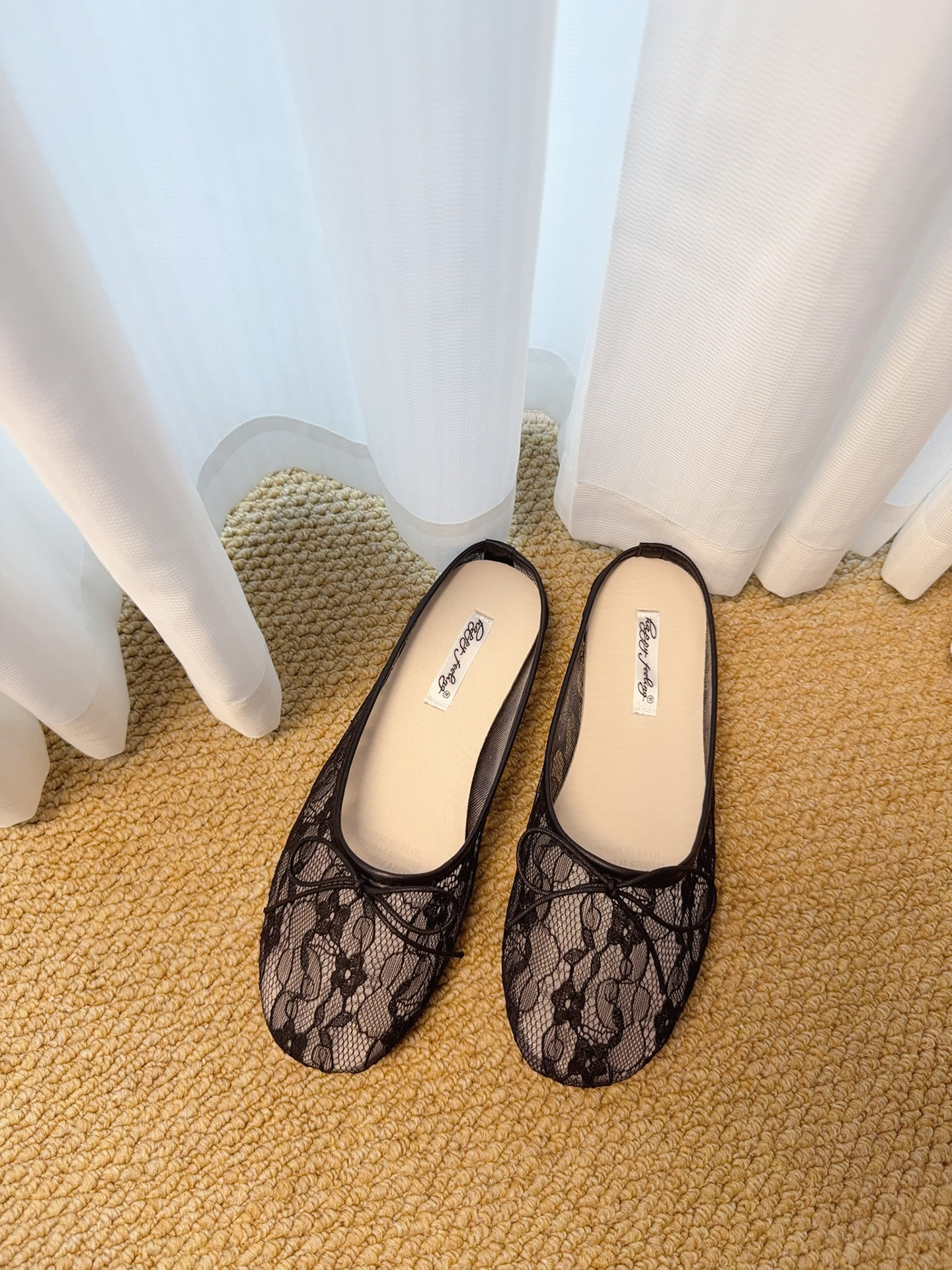 Elegant Lace Hollow-Out Half Slippers for Women â€“ Flat Summer Shoes with Bow Detail, Perfect for Skirts and Gentle Temperament, 2025 Style