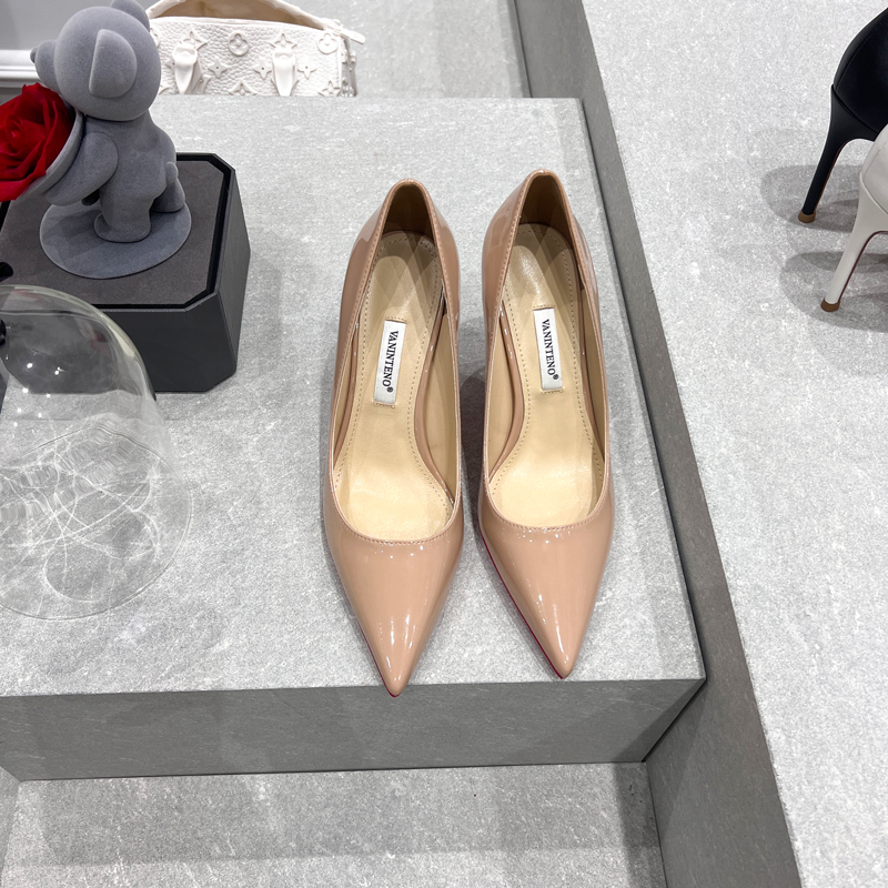 Elegant Pointed Toe Nude Patent Leather High Heels for Women - Comfortable Fairy Style Shoes for Spring and Autumn Banquets Elegant Pointed Toe Nude Patent Leather High Heels for Women - Comfortable Fairy Style Shoes for Spring and Autumn Banquets