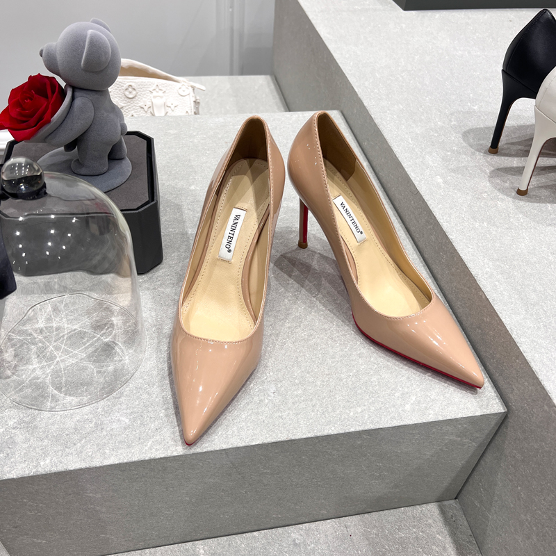 Elegant Pointed Toe Nude Patent Leather High Heels for Women - Comfortable Fairy Style Shoes for Spring and Autumn Banquets Elegant Pointed Toe Nude Patent Leather High Heels for Women - Comfortable Fairy Style Shoes for Spring and Autumn Banquets