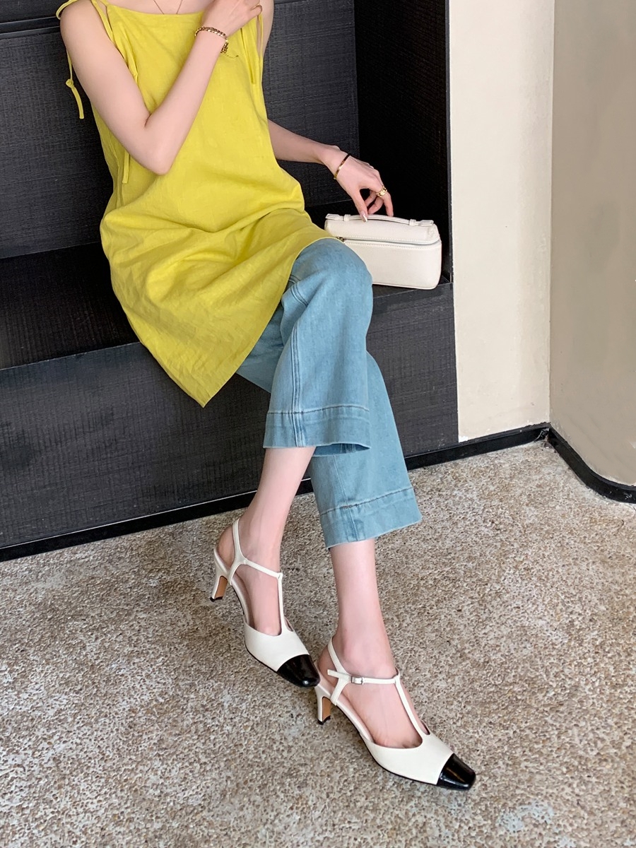 Elegant T-strap High Heel Sandals for Women, French Silver Mary Jane Style, Chic Wind Bag Design, Perfect for Young Ladies Elegant T-strap High Heel Sandals for Women, French Silver Mary Jane Style, Chic Wind Bag Design, Perfect for Young Ladies