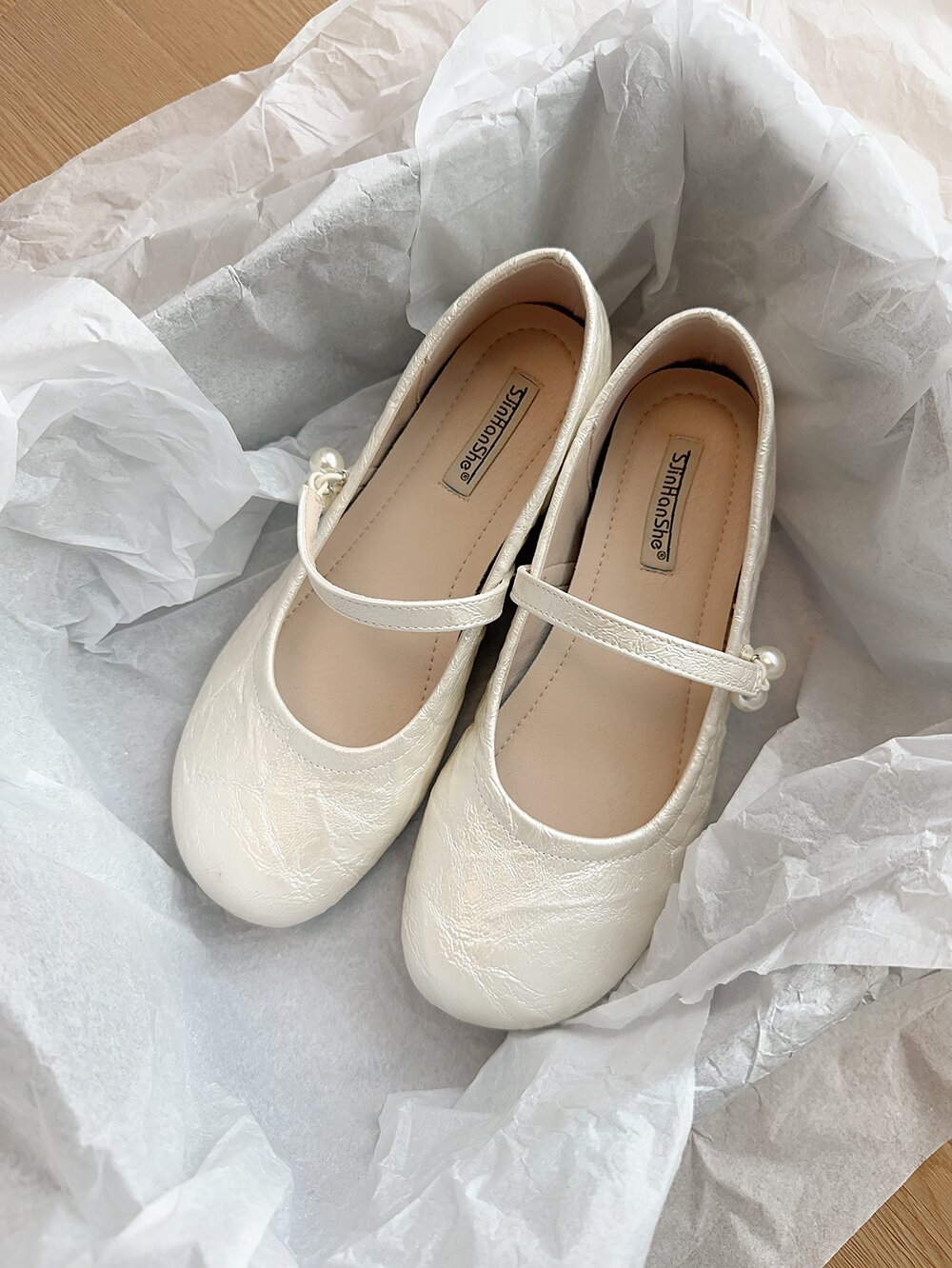 Elegant White Mary Jane Flats for Women - Spring 2025 Fairy Style Shallow Mouth Shoes, Perfect for Gentle Evenings