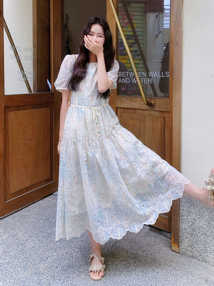 Elegant White Puff Sleeve Dress for Women - Summer 2025 Tea Break Style, Waist-Cinching, Long Length, Gentle Temperament Fashion