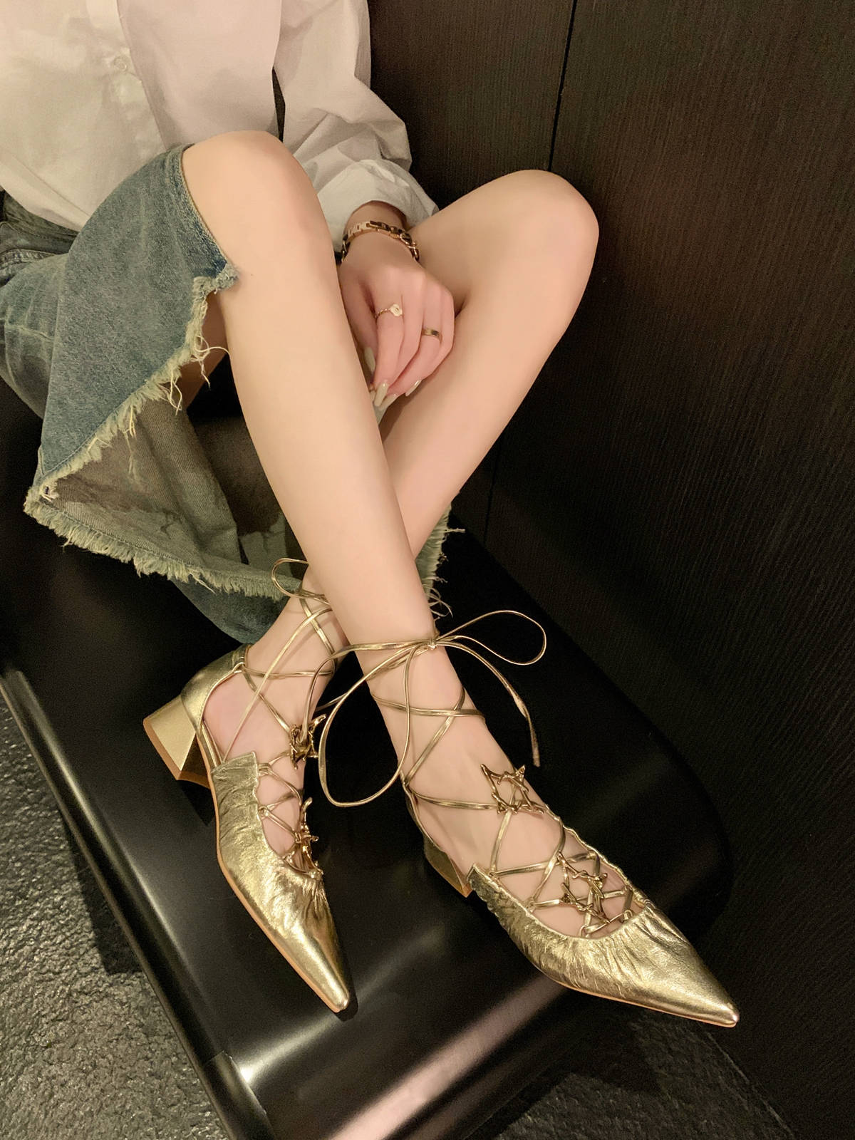 Exotic Fairy-Style Tie-Up Pleated Golden Roman Sandals - Pointed Toe Chunky Heel Silver Vacation Shoes for Women Summer