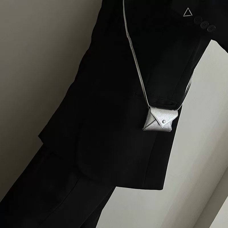 Exquisite 2025 Mini Square Bag - Fashionable Crossbody Waist Bag & High-End Envelope Card Holder for Trendy Style Exquisite 2025 Mini Square Bag - Fashionable Crossbody Waist Bag & High-End Envelope Card Holder for Trendy Style