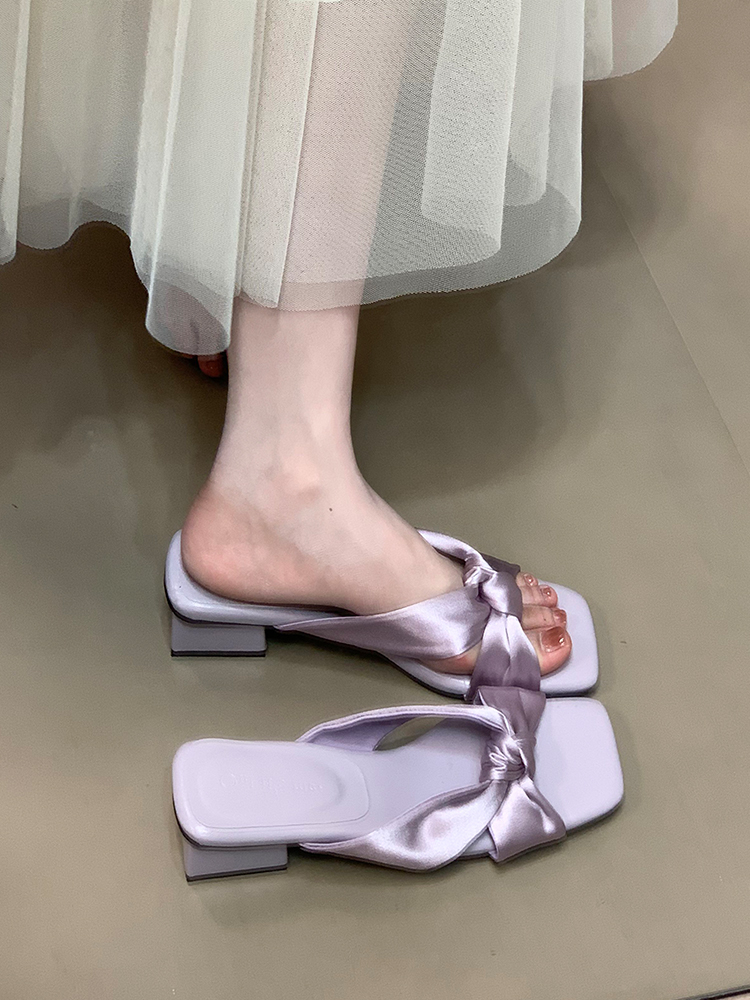 Exquisite Butterfly Slide Sandals - French-Style Open-Toe Slippers for Outdoor Wear, Fashionable and Versatile Summer Footwear 2025 Exquisite Butterfly Slide Sandals - French-Style Open-Toe Slippers for Outdoor Wear, Fashionable and Versatile Summer Footwear 2025