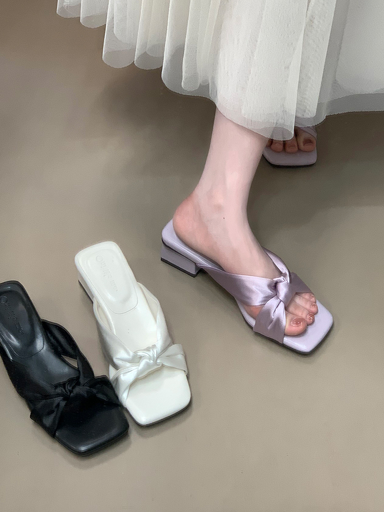 Exquisite Butterfly Slide Sandals - French-Style Open-Toe Slippers for Outdoor Wear, Fashionable and Versatile Summer Footwear 2025