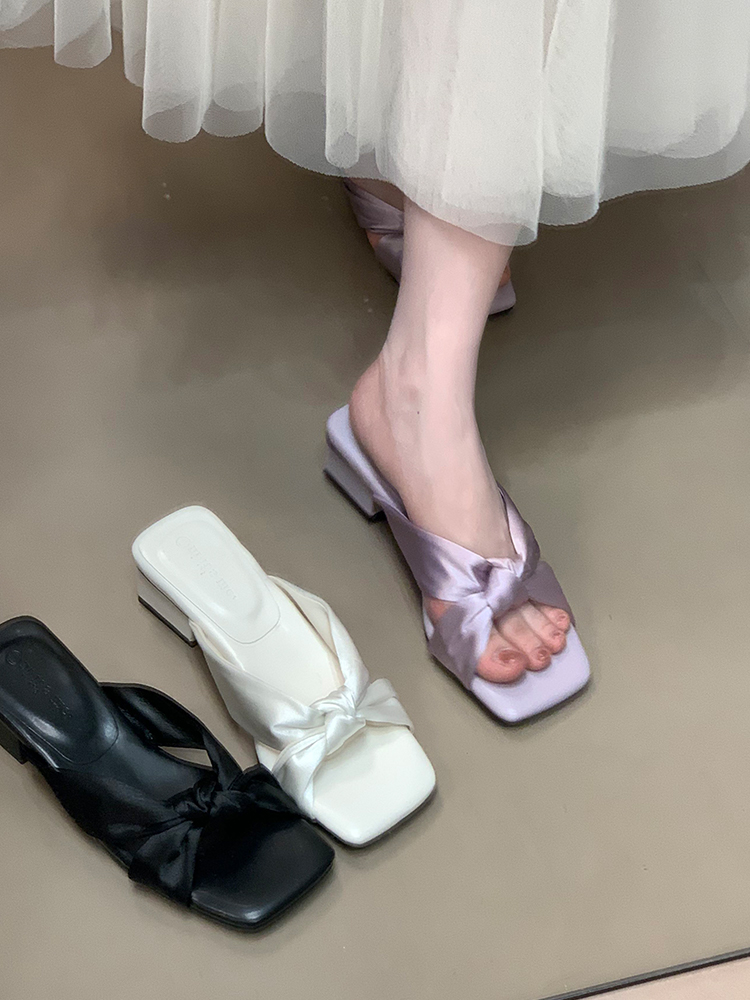 Exquisite Butterfly Slide Sandals - French-Style Open-Toe Slippers for Outdoor Wear, Fashionable and Versatile Summer Footwear 2025 Exquisite Butterfly Slide Sandals - French-Style Open-Toe Slippers for Outdoor Wear, Fashionable and Versatile Summer Footwear 2025