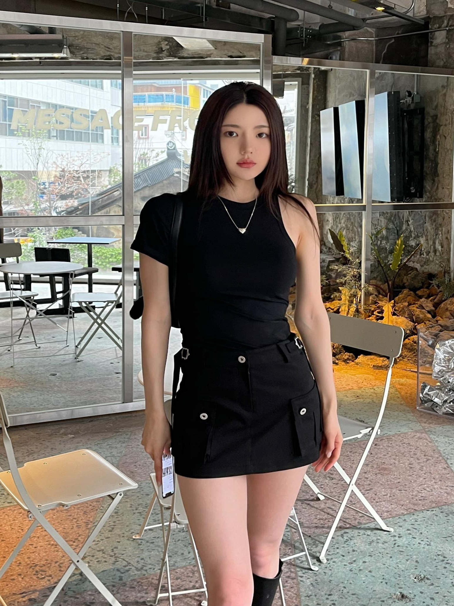 Fitted Off-Shoulder Round Neck White Short-Sleeve T-Shirt for Women - Korean Style Summer Slimming Half-Sleeve Top Fitted Off-Shoulder Round Neck White Short-Sleeve T-Shirt for Women - Korean Style Summer Slimming Half-Sleeve Top