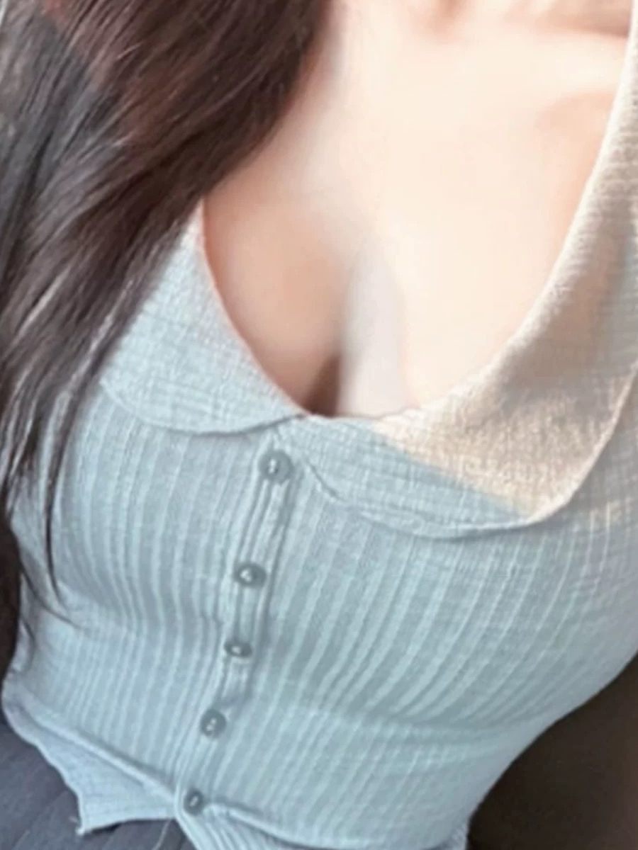 Fitted Short Pink T-Shirt for Women, Slim Fit, Short Sleeves, Summer Cardigan Top, Sweet and Sexy Style Fitted Short Pink T-Shirt for Women, Slim Fit, Short Sleeves, Summer Cardigan Top, Sweet and Sexy Style