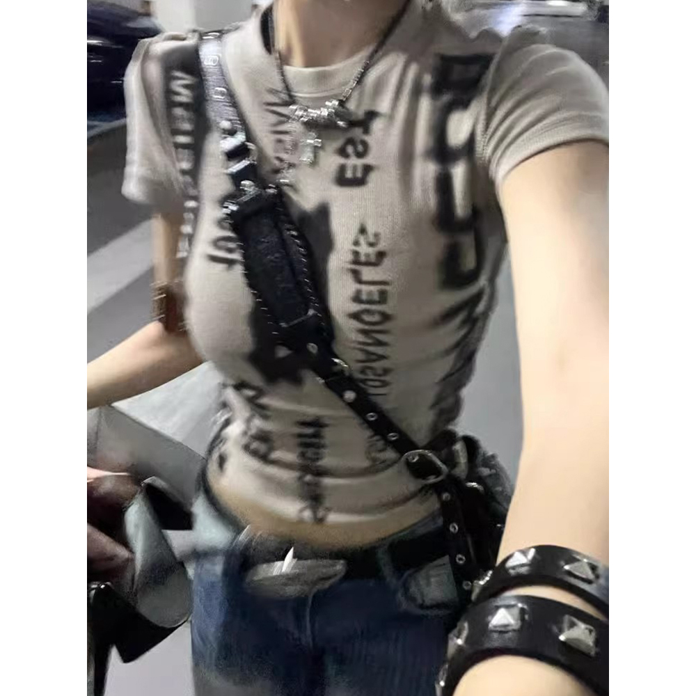 Fitted Short-Sleeve Jazz Dance T-Shirt for Women - K-Pop American Wasteland Style Sweet and Spicy Festival Top