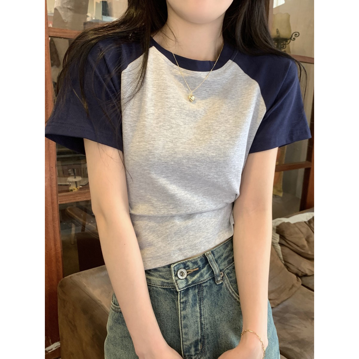 Fitted Short Sleeve T-shirt for Jazz Dance, K-pop Style, Sweet and Spicy Design, European and American Trendy Fashion Fitted Short Sleeve T-shirt for Jazz Dance, K-pop Style, Sweet and Spicy Design, European and American Trendy Fashion