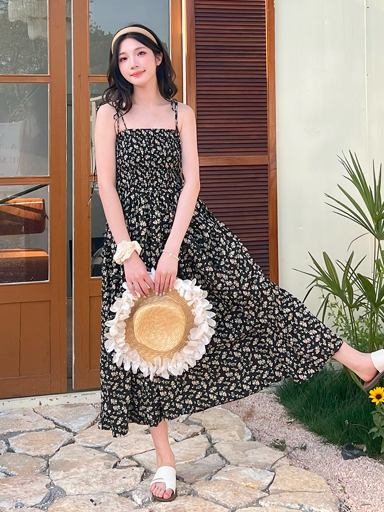 Floral Camisole Dress and Relaxed Cardigan Set for Women - Summer Vacation Chiffon Long Skirt Outfit, Trendy and Stylish Floral Camisole Dress and Relaxed Cardigan Set for Women - Summer Vacation Chiffon Long Skirt Outfit, Trendy and Stylish