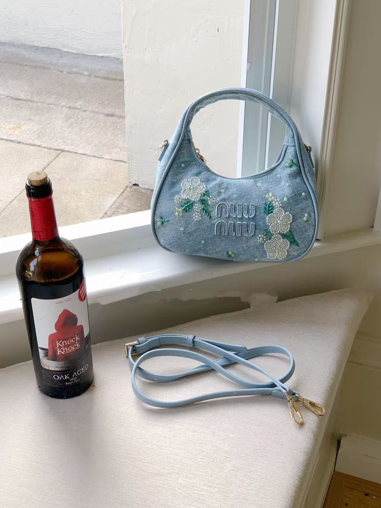 Floral Embroidery Mini Handbag - Diagonal Cross Denim Crossbody Bag in Japanese & Korean Style for Women - Fashionable & Versatile