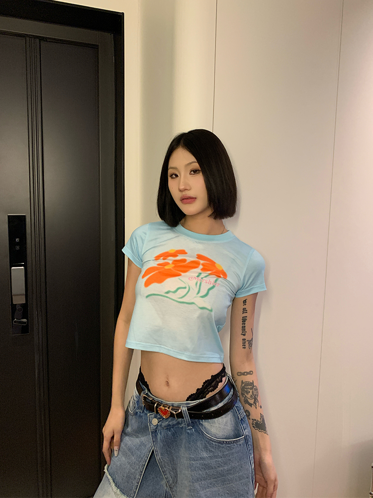Floral Gradient Round Neck Cropped T-Shirt for Women, Slim Fit, Short Sleeve, American Style, Trendy Y2K Fashion