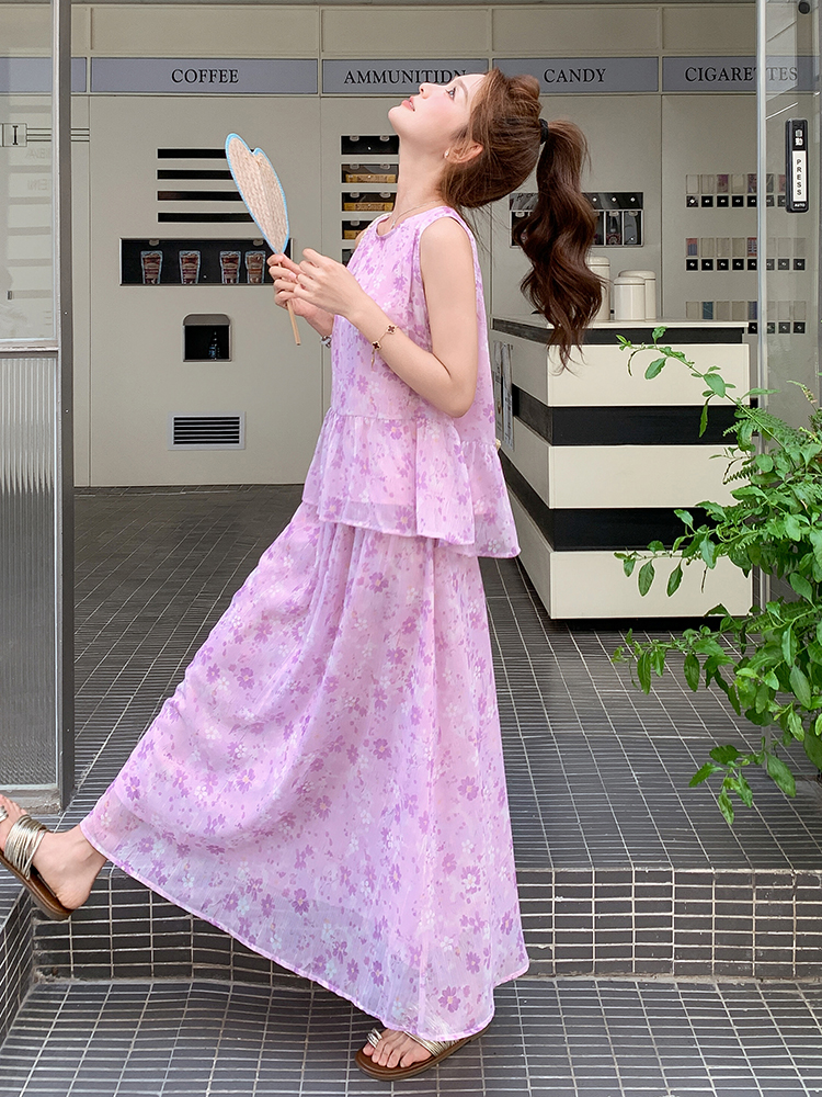 Floral Sleeveless Vest and Skirt Set for Women - Trendy Summer Two-Piece Outfit for Vacation, Y2K Style Floral Sleeveless Vest and Skirt Set for Women - Trendy Summer Two-Piece Outfit for Vacation, Y2K Style