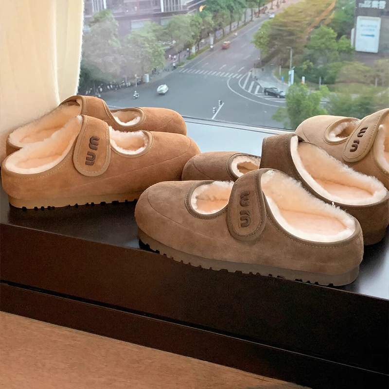 Fluffy Genuine Leather Slippers for Women, Velcro Mary Jane Snow Boots, Warm Closed-Toe Mules for Autumn and Winter Style