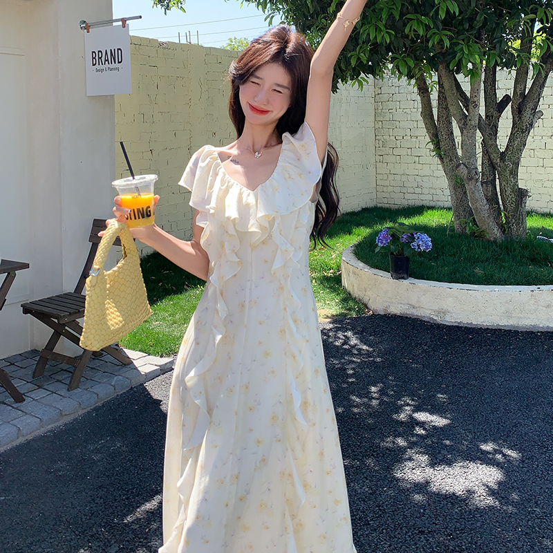 French Beige V-Neck Floral Dress for Women - Sleeveless Long Summer Dress with Unique Gentle Temperament Style French Beige V-Neck Floral Dress for Women - Sleeveless Long Summer Dress with Unique Gentle Temperament Style