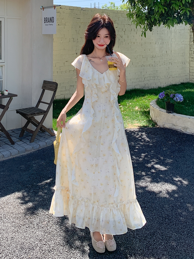 French Beige V-Neck Floral Dress for Women - Sleeveless Long Summer Dress with Unique Gentle Temperament Style French Beige V-Neck Floral Dress for Women - Sleeveless Long Summer Dress with Unique Gentle Temperament Style