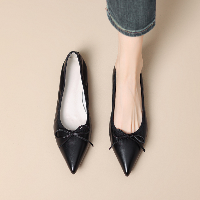 French Bow Pointed Soft-Soled Ballet Flats for Women - Easy Wear Grandma Shoes in Trendy Style French Bow Pointed Soft-Soled Ballet Flats for Women - Easy Wear Grandma Shoes in Trendy Style