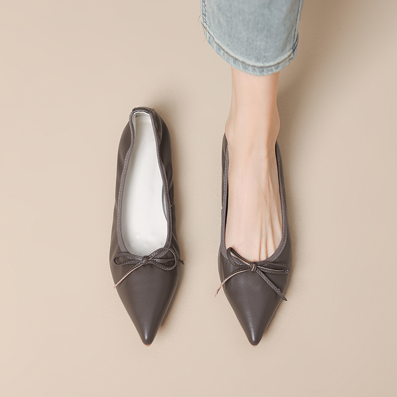 French Bow Pointed Soft-Soled Ballet Flats for Women - Easy Wear Grandma Shoes in Trendy Style