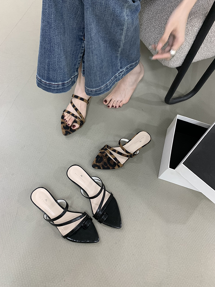 French Flat Sandals for Women - 2025 Summer Thong Wedge Slippers - Stylish and Comfortable Footwear for Every Occasion French Flat Sandals for Women - 2025 Summer Thong Wedge Slippers - Stylish and Comfortable Footwear for Every Occasion