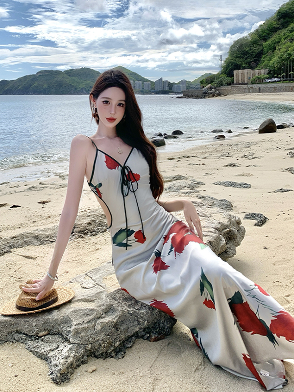 French High-End Satin Backless Spaghetti Strap Dress - Sexy Printed Vacation Beach Gown for Photoshoots French High-End Satin Backless Spaghetti Strap Dress - Sexy Printed Vacation Beach Gown for Photoshoots