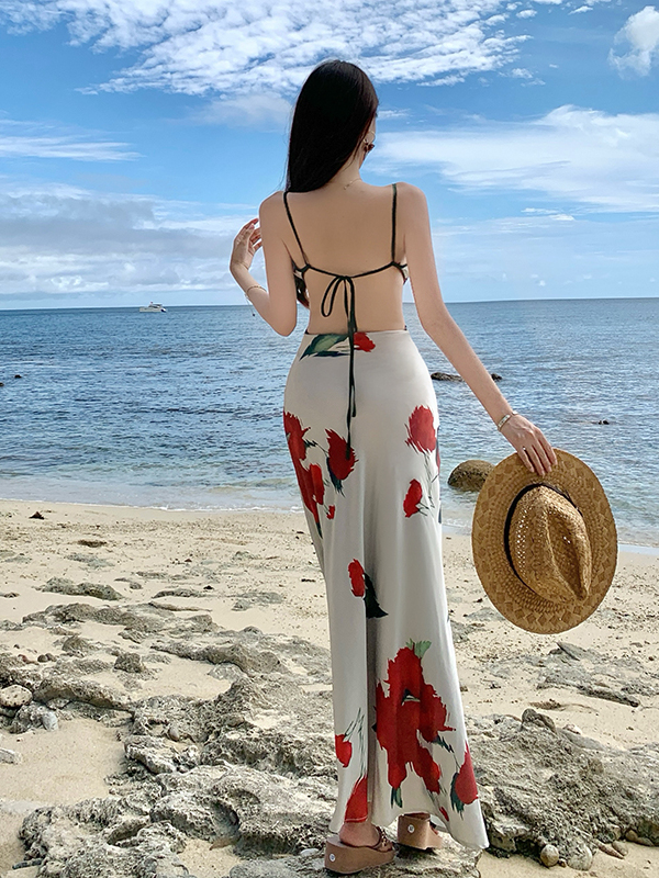 French High-End Satin Backless Spaghetti Strap Dress - Sexy Printed Vacation Beach Gown for Photoshoots French High-End Satin Backless Spaghetti Strap Dress - Sexy Printed Vacation Beach Gown for Photoshoots